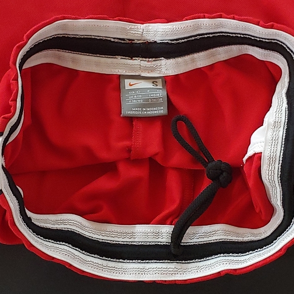 Nike Women's Athletic Shorts - Picture 3 of 3